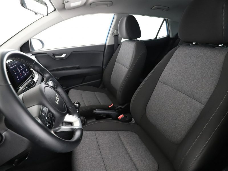 Kia Stonic kamera Bluetooth klima tempomat niski przebieg