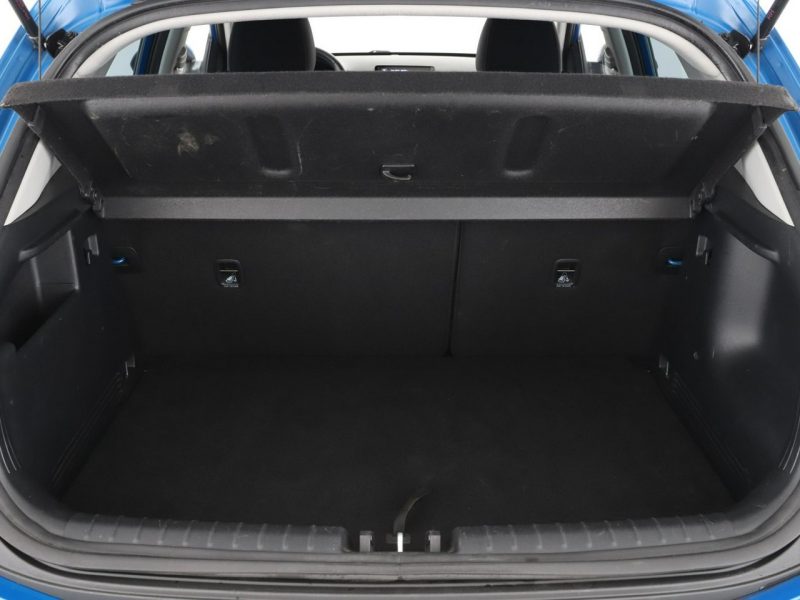 Kia Stonic kamera Bluetooth klima tempomat niski przebieg