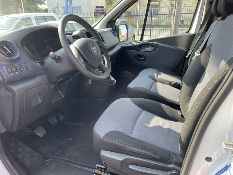Opel Vivaro Vivaro dla Niepełnosprawnych Inwalida Rampa na 2 Wózki 2019 PFRON II (2014-2019)