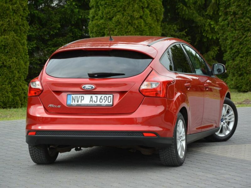 Ford Focus Titanium Race Red Ledy Alu16 z Niemiec Aso Piękny Mk3 (2010-2018)