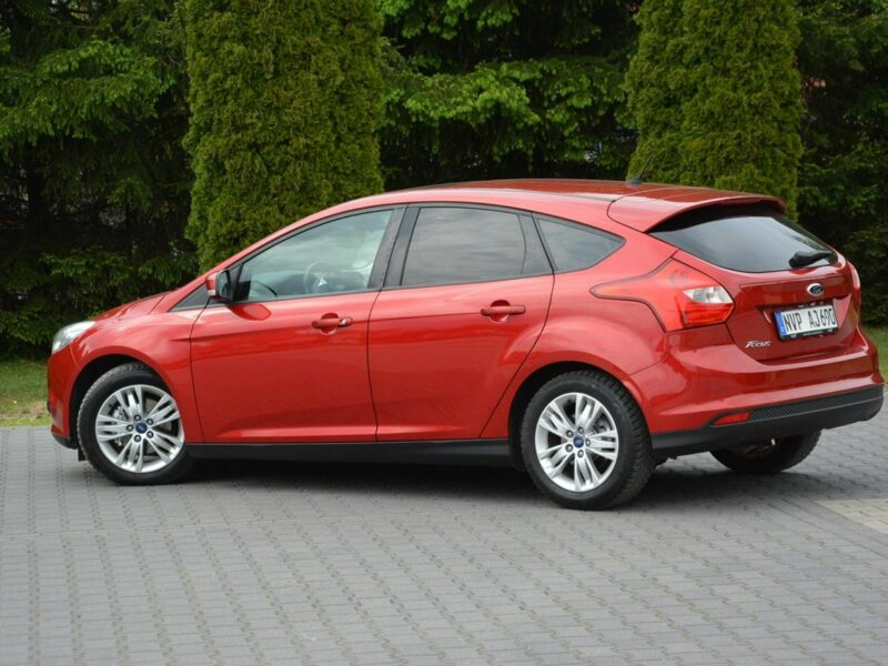 Ford Focus Titanium Race Red Ledy Alu16 z Niemiec Aso Piękny Mk3 (2010-2018)