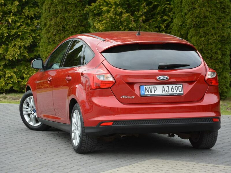 Ford Focus Titanium Race Red Ledy Alu16 z Niemiec Aso Piękny Mk3 (2010-2018)