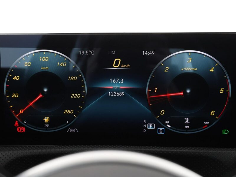 Mercedes A 180 A180d automat skóra navi kamera LED tempomat W177 (2018-)