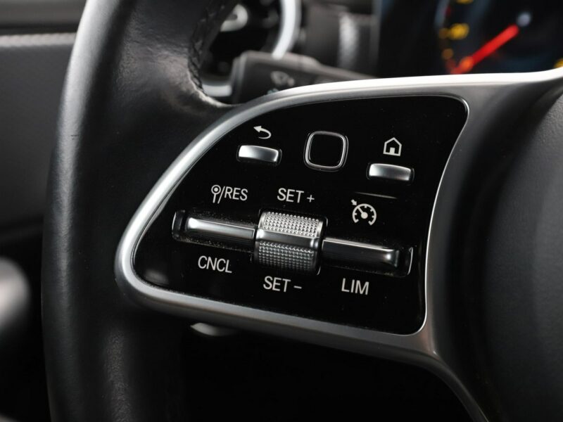 Mercedes A 180 A180d automat skóra navi kamera LED tempomat W177 (2018-)