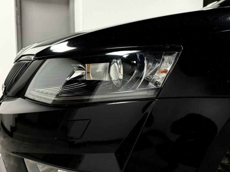 Škoda Octavia RS 2.0 TDI 184KM*VRSMode*KeyLessGo*LED*Bi-Xenon*Navi*Skóry*HAK*Niemiec III (2013-)