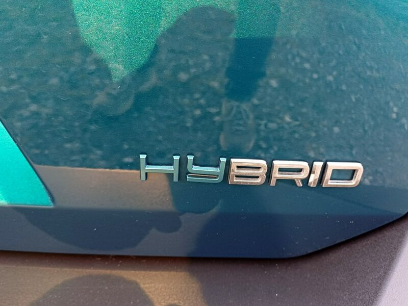 Peugeot 408 R4 1.6l PHEV 225 KM Plug-In Hybrid Przebieg: 9800 km