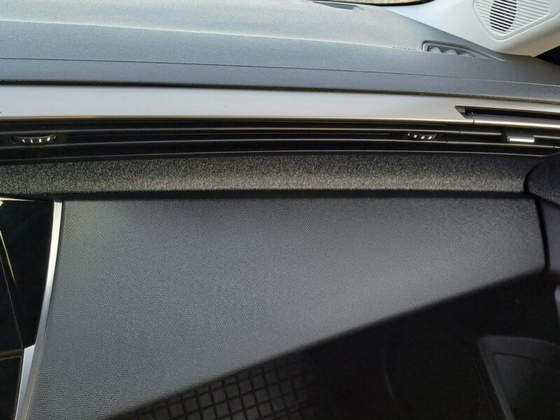 Peugeot 408 R4 1.6l PHEV 225 KM Plug-In Hybrid Przebieg: 9800 km