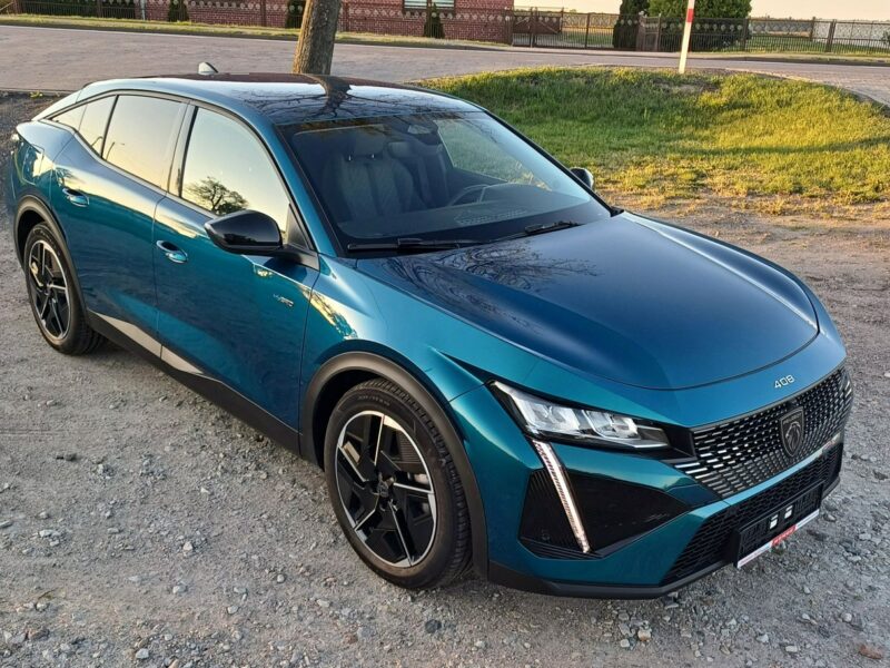 Peugeot 408 R4 1.6l PHEV 225 KM Plug-In Hybrid Przebieg: 9800 km