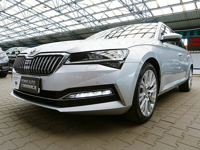 Škoda Superb Laurin&Klement AUTOMAT ACC GWARANCJA 1wł Kraj Bezwyp Serwisowany F23% III (2015-2023)