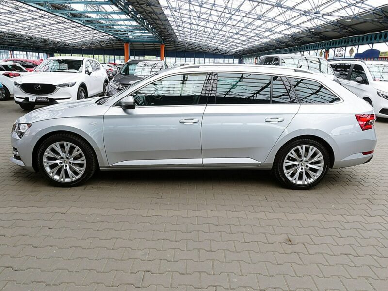 Škoda Superb Laurin&Klement AUTOMAT ACC GWARANCJA 1wł Kraj Bezwyp Serwisowany F23% III (2015-2023)