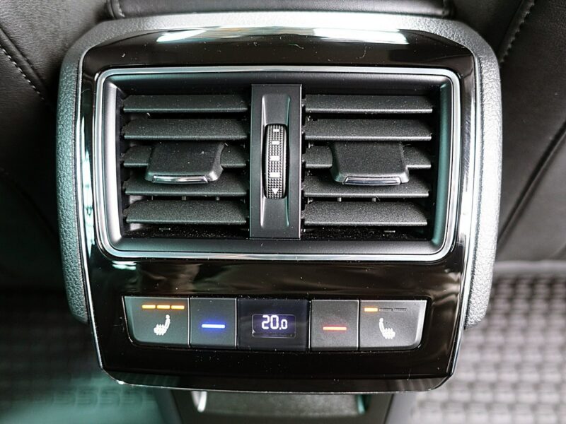 Škoda Superb Laurin&Klement AUTOMAT ACC GWARANCJA 1wł Kraj Bezwyp Serwisowany F23% III (2015-2023)