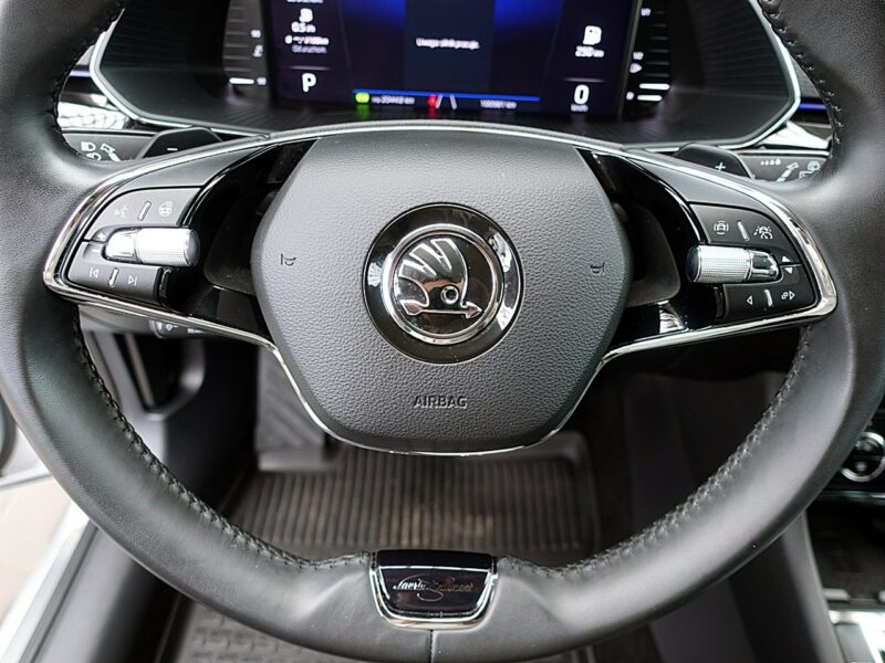 Škoda Superb Laurin&Klement AUTOMAT ACC GWARANCJA 1wł Kraj Bezwyp Serwisowany F23% III (2015-2023)