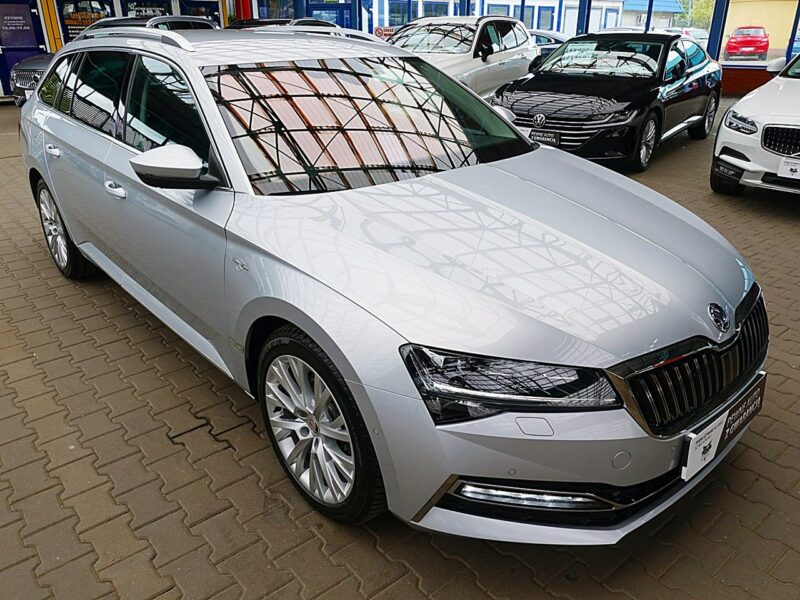 Škoda Superb Laurin&Klement AUTOMAT ACC GWARANCJA 1wł Kraj Bezwyp Serwisowany F23% III (2015-2023)