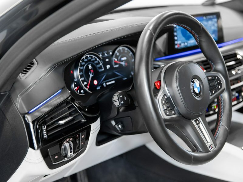 BMW M5 Salon Polska. Ceramika, Bowers, Karbon. Masaże. FV23% F90