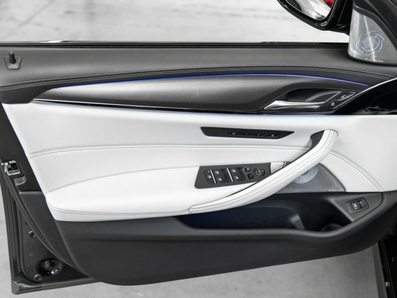 BMW M5 Salon Polska. Ceramika, Bowers, Karbon. Masaże. FV23% F90