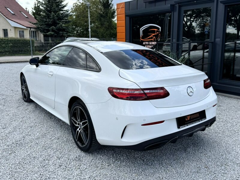 Mercedes E 220 Polski Salon, Pełny serwis, Panorama dach, Kamera cofania, LED, AMG W213 (2016-)