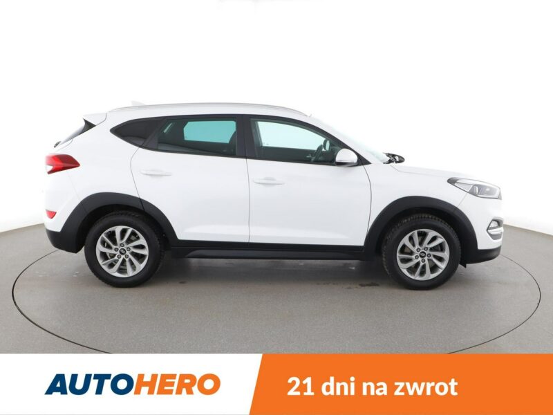 Hyundai Tucson navi klima auto grzane fotele i kierownica kamera i czujniki parkowani III (2015-2020)
