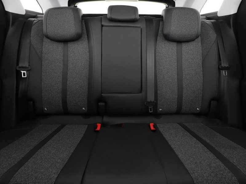Peugeot 3008 Allure automat panorama navi virtual kamera tempomat LED II (2016-)