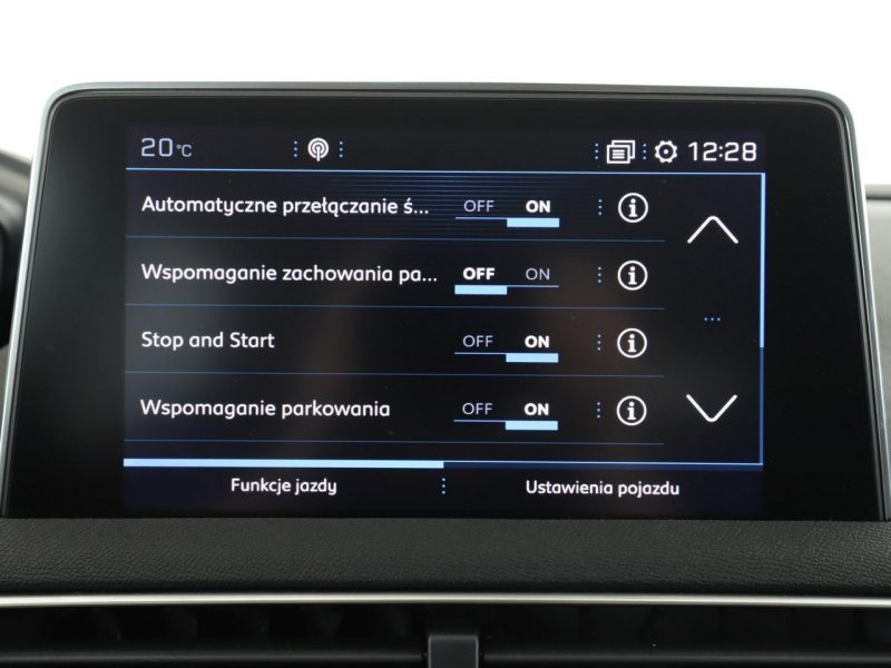 Peugeot 3008 Allure automat panorama navi virtual kamera tempomat LED II (2016-)