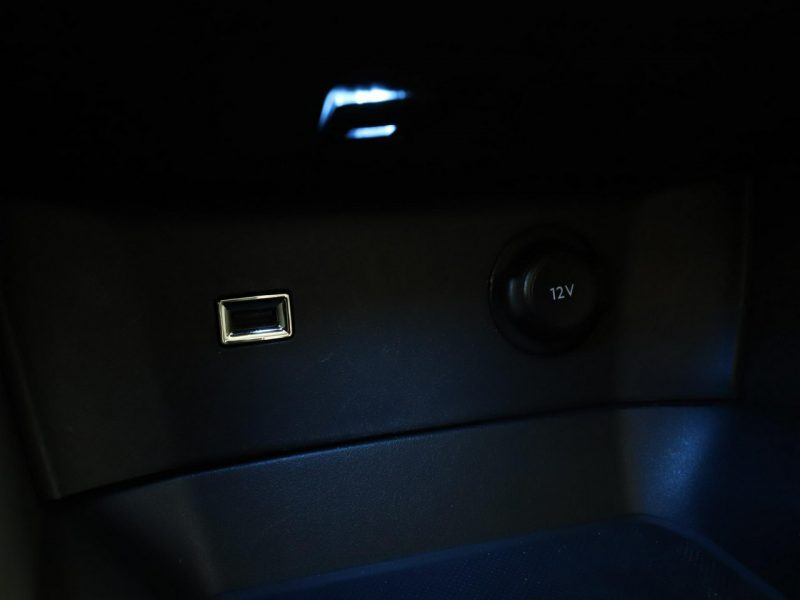Peugeot 3008 Allure automat panorama navi virtual kamera tempomat LED II (2016-)