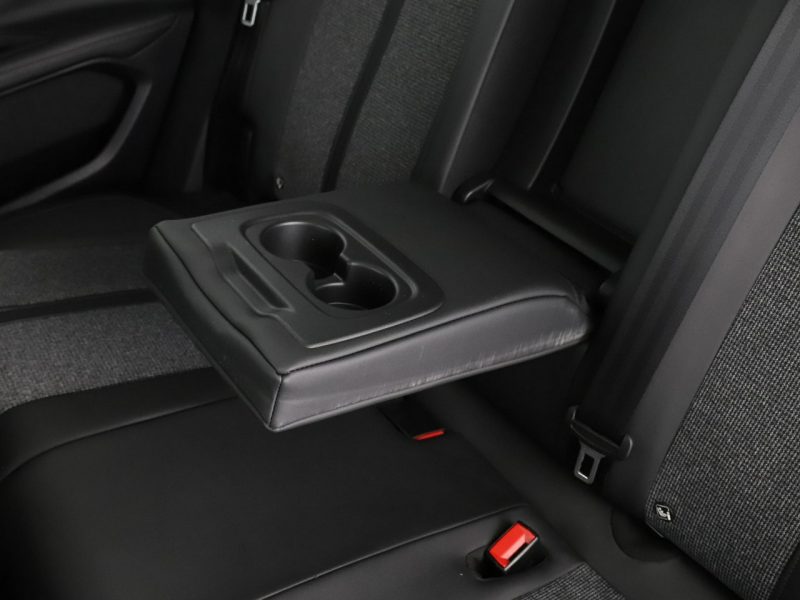 Peugeot 3008 Allure automat panorama navi virtual kamera tempomat LED II (2016-)
