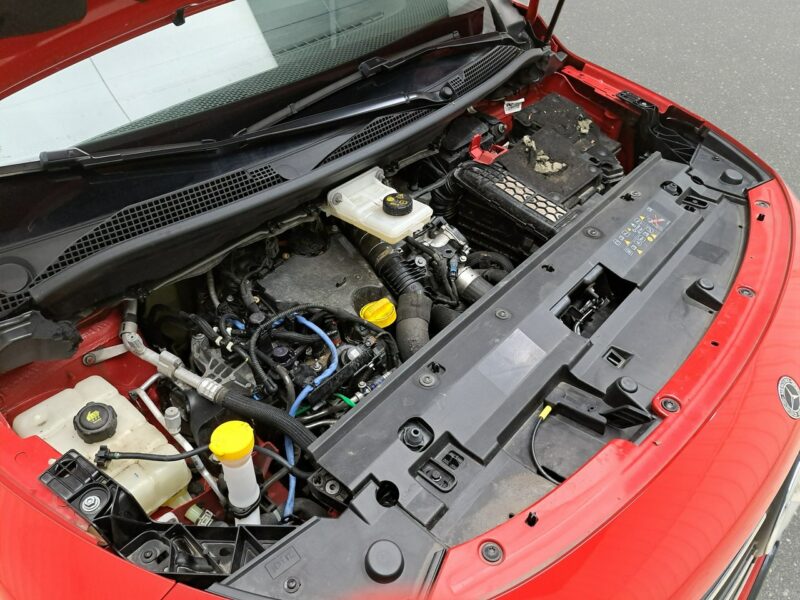 Mercedes T 180 d
