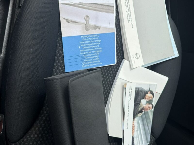 Nissan Note 1.4 Benzyna | Serwisowany | Gwarancja | Bogate wyposażenie | Zadbany I (2005-2013)