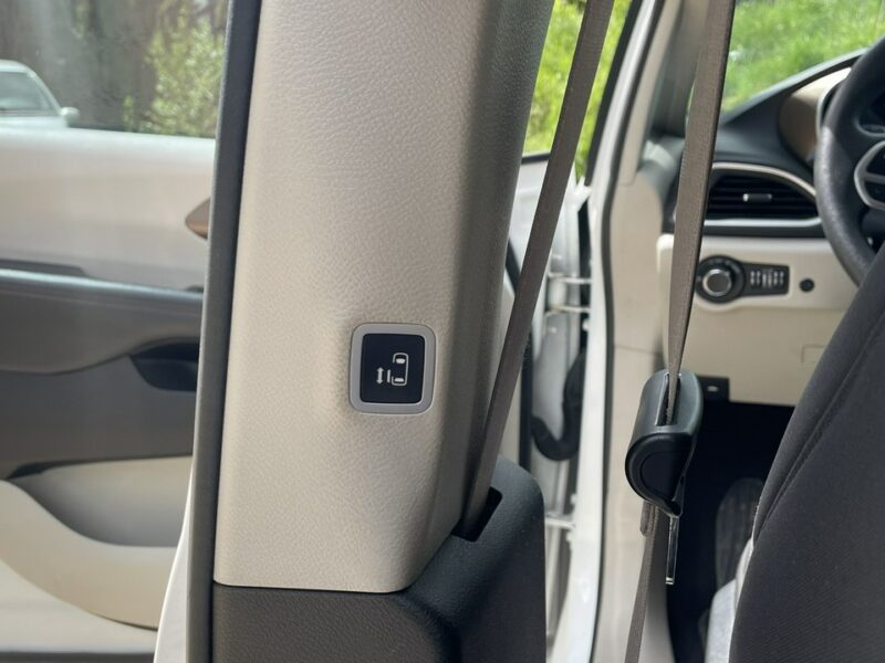 Chrysler Pacifica 3.6Pentastar 286KM 7os KameraCof El drzwi El klapa