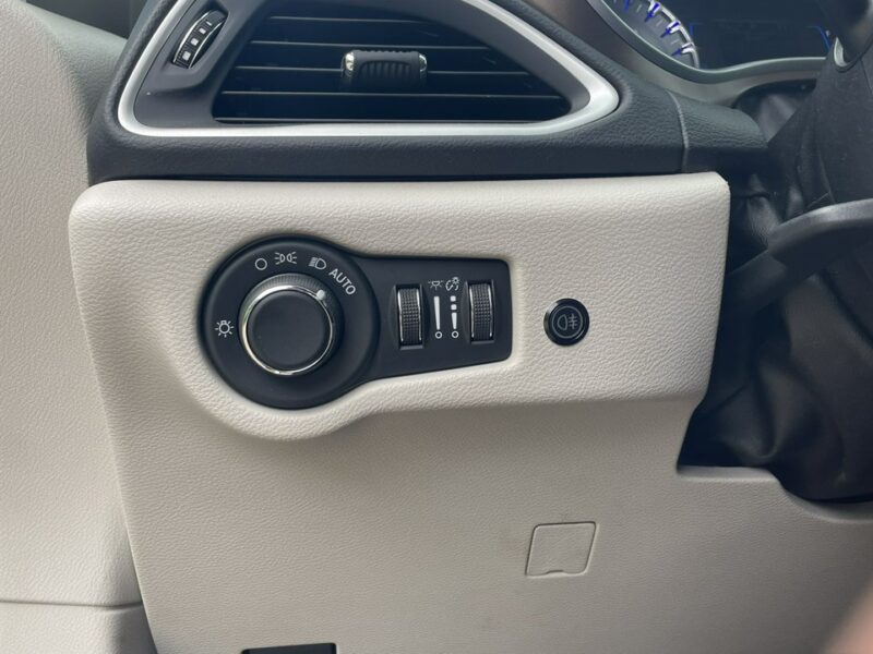 Chrysler Pacifica 3.6Pentastar 286KM 7os KameraCof El drzwi El klapa