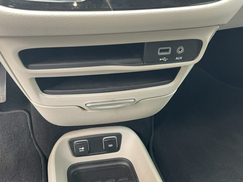 Chrysler Pacifica 3.6Pentastar 286KM 7os KameraCof El drzwi El klapa