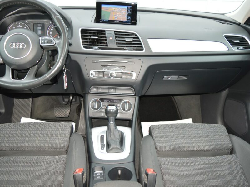 Audi Q3 2.0TDI Ultra S-Tronic 100% bezwypadkowy Bi-Xenon LED Navi NOWY ROZRZĄD I (2011-2018)