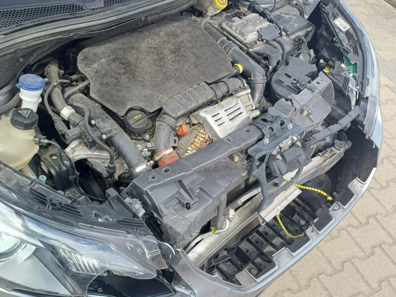 Peugeot 2008 1.2 Turbo 110 KM GT-Line Navi Kamera I (2013-2019)