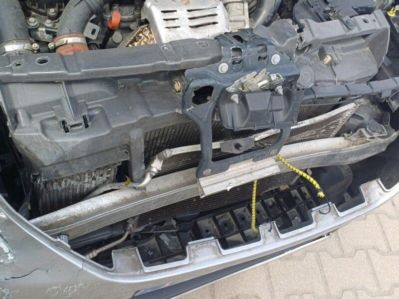 Peugeot 2008 1.2 Turbo 110 KM GT-Line Navi Kamera I (2013-2019)