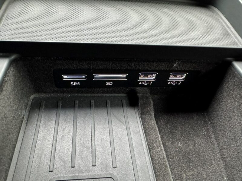 Audi Q7 Salon Polska - Bezwypadkowy - Gwarancja 12 miesięcy - 7 osobowy III (2015-)