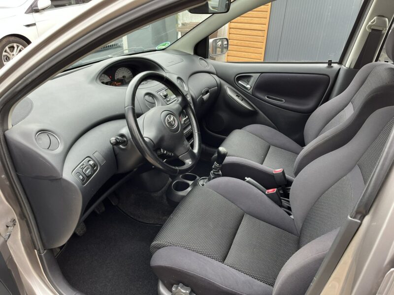 Toyota Yaris 1.5TS SPORT 1wł Klima El szyby Bez Rdzy Stan BDB Bezwypadk OPłacony I (1999-2005)