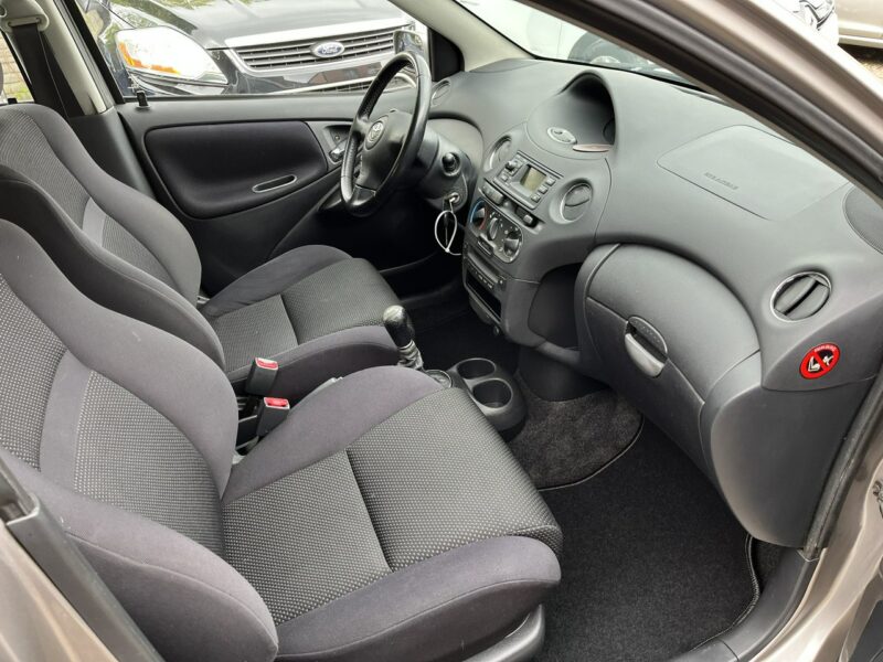 Toyota Yaris 1.5TS SPORT 1wł Klima El szyby Bez Rdzy Stan BDB Bezwypadk OPłacony I (1999-2005)