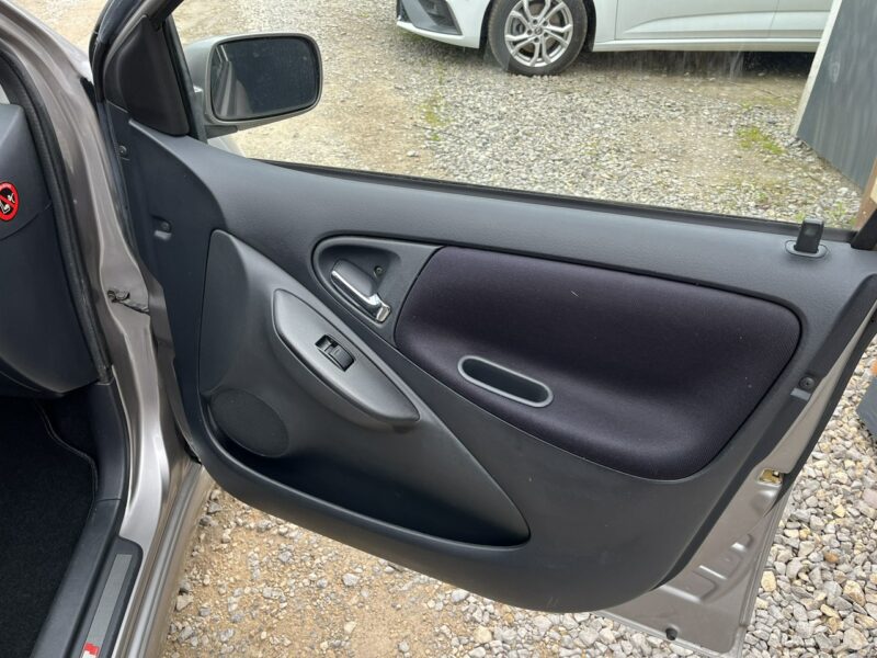 Toyota Yaris 1.5TS SPORT 1wł Klima El szyby Bez Rdzy Stan BDB Bezwypadk OPłacony I (1999-2005)