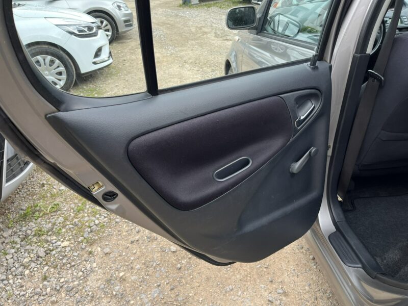 Toyota Yaris 1.5TS SPORT 1wł Klima El szyby Bez Rdzy Stan BDB Bezwypadk OPłacony I (1999-2005)