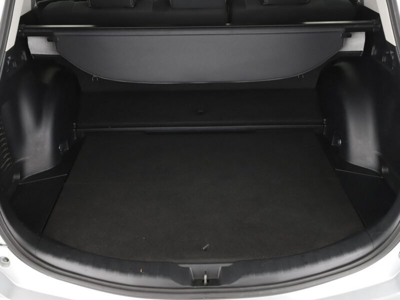 Toyota RAV-4 Dynamic navi kamera BiLED Bluetooth tempomat IV (2012-)
