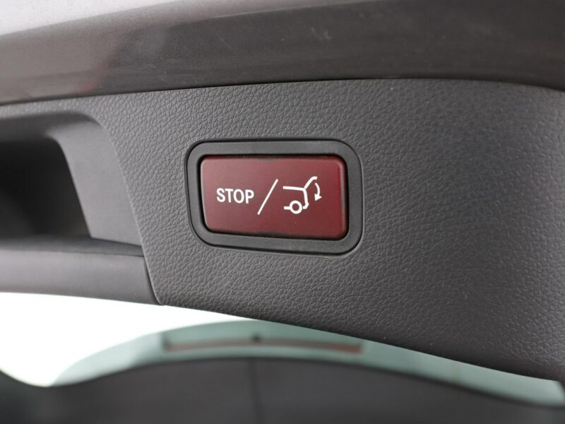 Mercedes GLA 200 Automat Bi-Xenon PDC Klima auto Grzane fotele