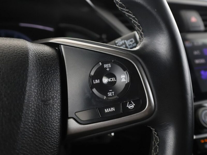 Honda Civic kam.cofania Navi podg.fotele tempomat aut.klima X (2017-2021)