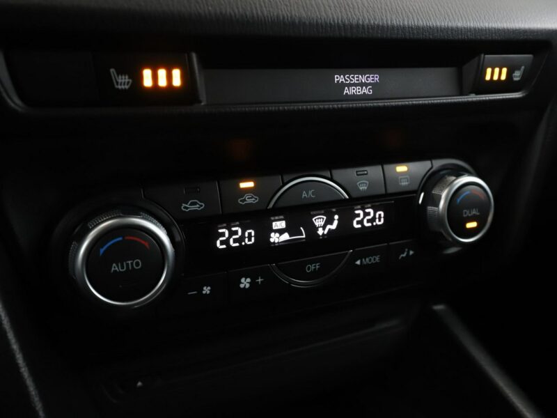Mazda 3 GRATIS! Pakiet Serwisowy o wartości 2000 zł! III (2013-)