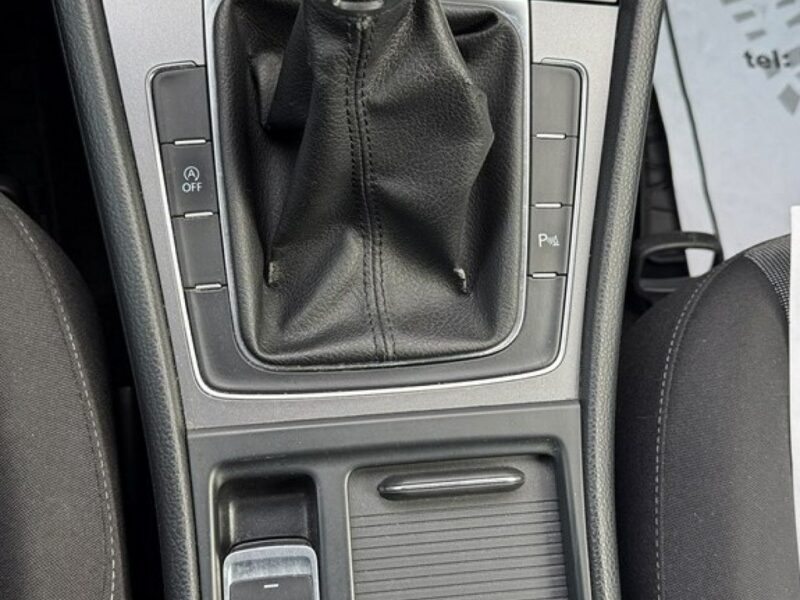 Volkswagen Golf Salon Polska, Gwarancja 12 miesięcy VII (2012-)