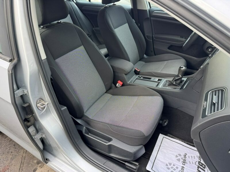 Volkswagen Golf Salon Polska, Gwarancja 12 miesięcy VII (2012-)
