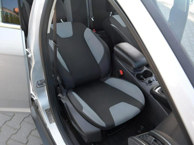 Ford Focus 152 tyś przebiegu Wymieniony Rozrząd Nowe Opony Grz. Fotele Aso Ford Mk3 (2010-2018)