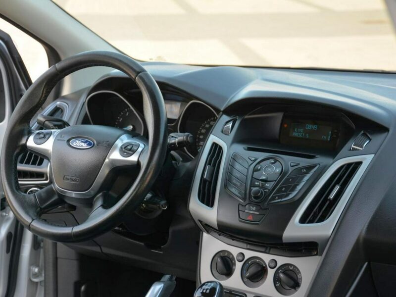 Ford Focus 152 tyś przebiegu Wymieniony Rozrząd Nowe Opony Grz. Fotele Aso Ford Mk3 (2010-2018)