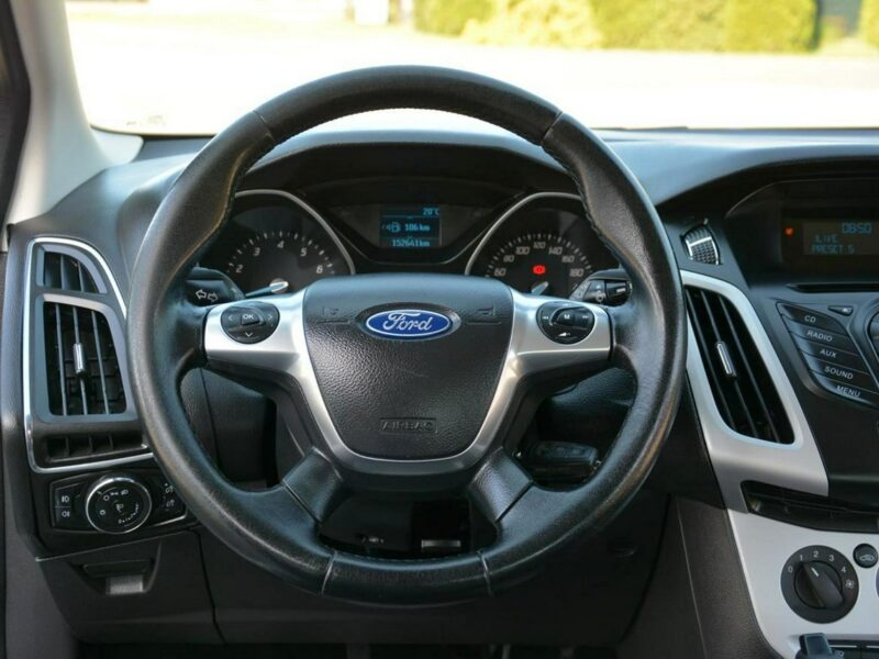 Ford Focus 152 tyś przebiegu Wymieniony Rozrząd Nowe Opony Grz. Fotele Aso Ford Mk3 (2010-2018)