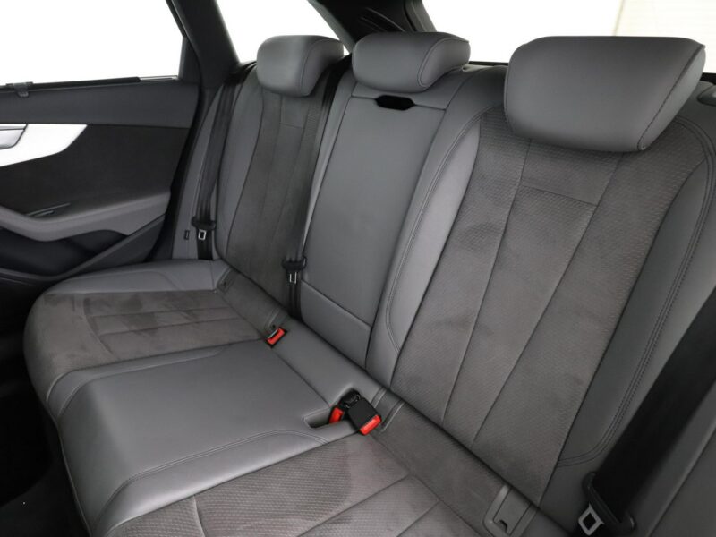Audi A4 S-tronic quattro S-Line navi grzane fotele ACC LED kamera alcantara B9 (2015-)