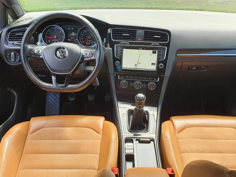 Volkswagen Golf 1.6 TDI CR # Navi # Climatronic # Kamera # Skóra # Alkantara # IGIEŁKA VII (2012-)