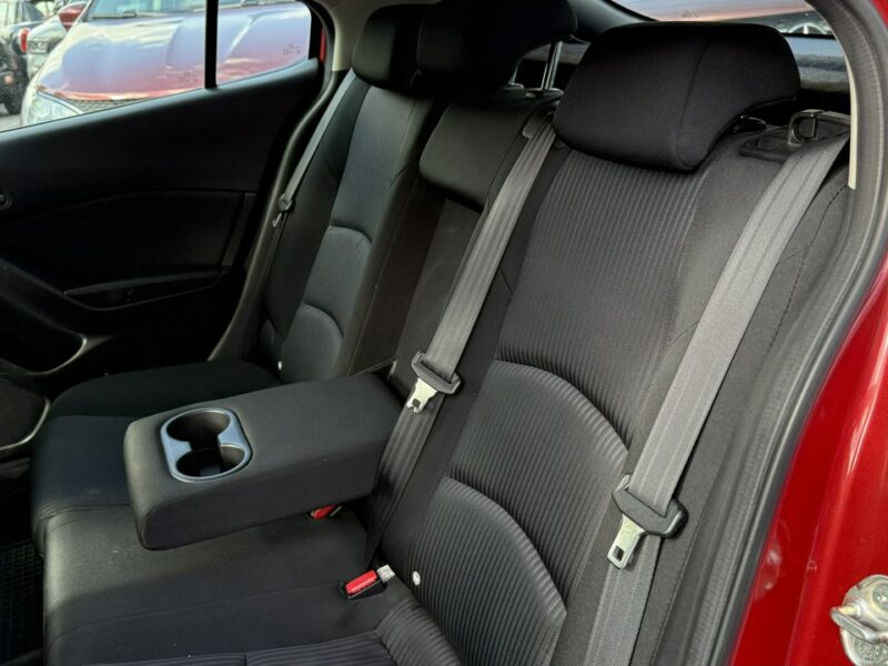 Mazda 3 Salon PL 2.0 120KM Sys Nawigacji 2xklimatronic czujniki tył III (2013-)